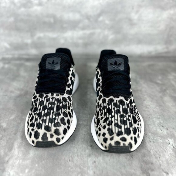 Adidas Leopard Sneaker Size 8 - Picture 4 of 12